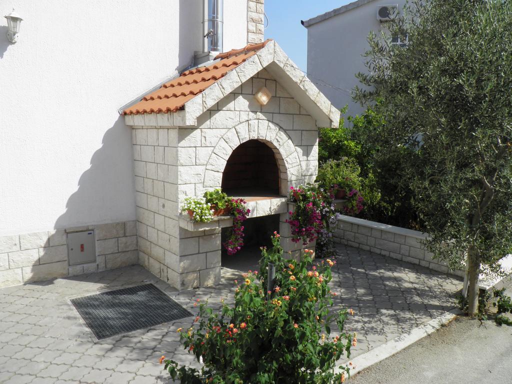 Apartments Horizont Trogir Exterior photo
